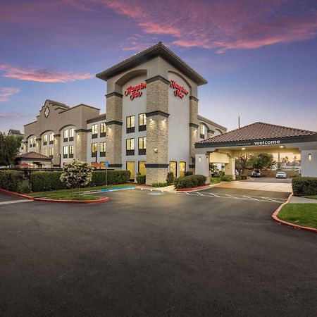Hampton Inn Oakland-Хейуорд Экстерьер фото
