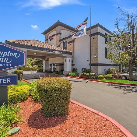 Hampton Inn Oakland-Хейуорд Экстерьер фото