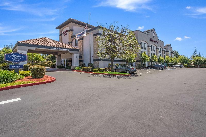 Hampton Inn Oakland-Хейуорд Экстерьер фото