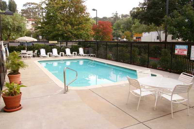 Hampton Inn Oakland-Хейуорд Удобства фото
